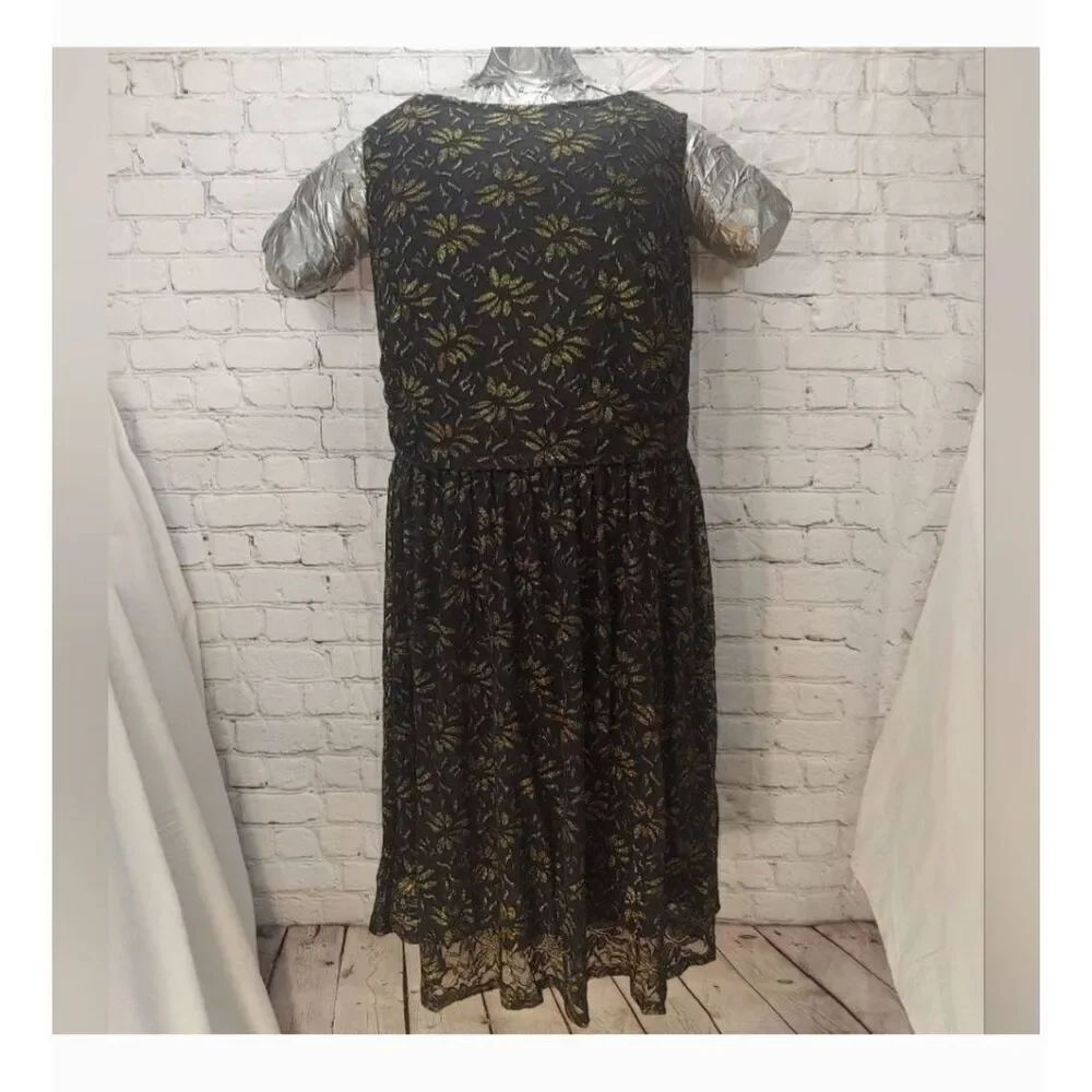 The Vanity Room Vintage Womens PLUS Size 1X Black/Gold Floral Lace Dress - Picture 2 of 7